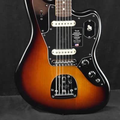 Fender American Professional Classic Jaguar Rosewood Fingerboard 3-Color Sunburst image 1