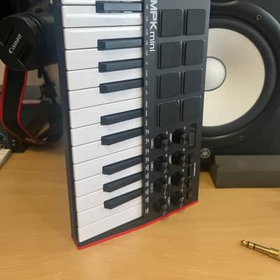 Akai MPK Mini MKIII 25-Key MIDI Controller 2020 - Present - Black image 3
