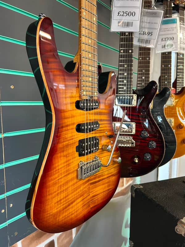 Harley Benton Fusion-III HSS Roasted Flamed Bengal Burst Electric
