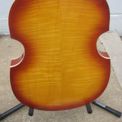 Mayfair Deluxe Bass 60's 70's Vintage Sunburst Case, Kent Teisco image 2