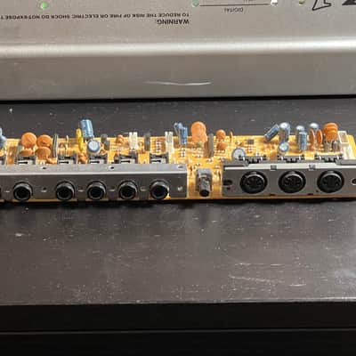 Korg Z1 - 1 / 4" Output Board & Midi (KLM-1965)