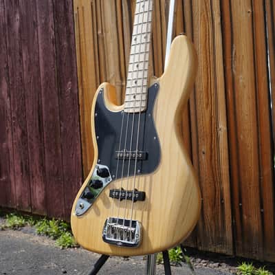 G&L USA Fullerton Deluxe JB MFD Vintage Natural/Maple Neck Left Handed 4-String Electric Bass Guitar w/ Gig Bag (2025) image 5