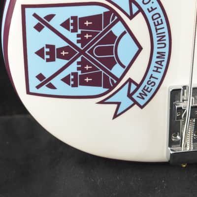 Fender Steve Harris Precision Bass Olympic White Maple Fingerboard image 4