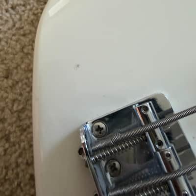 Squier Affinity Jazz Bass 2019 - Present - Olympic White image 6