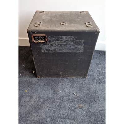 Trace Elliot 1048 - Bass Cabinet - Red Stripe - Spares or Repair image 10