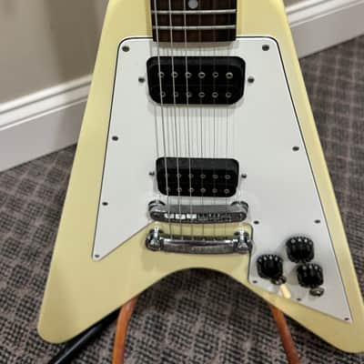 Vantage  FV575 1980 Flying V aged white vintage Japanese w/ohsc image 5