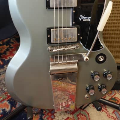 Gibson 1964 SG Standard Reissue Meastro Vibrola VOS Silver Mist Poly imagen 2