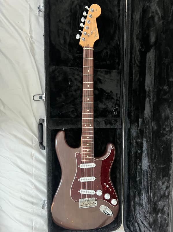 Fender Highway One Stratocaster 2002 - Satin Brown (Nitrocellulose-style satin finish)