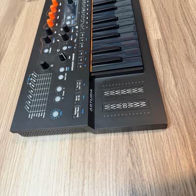 Arturia MiniFreak Stellar 37-Key 6-Voice Polyphonic Hybrid Synthesizer 2024 - Present - Stellar image 4