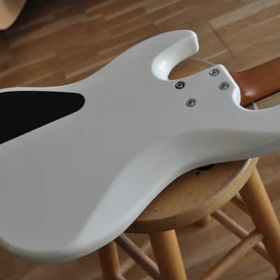 SADOWSY MetroExpress Verdine White Signature / Artist Line Series / 4-String Jazz Bass Type / SMX M 00440-24 image 11