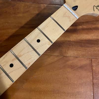 2022 Fender Player Strat Maple Neck Stratocaster Tuners 9.5" Radius Medium Jumbo image 2
