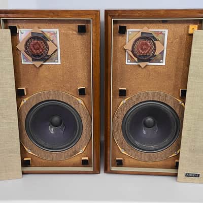 Advent Original Large Loudspeaker Restored and Perfect 1973 - Walnut image 1
