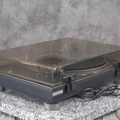 Technics SL-1200MK4 Black direct drive turntable in Very Good Condition image 5