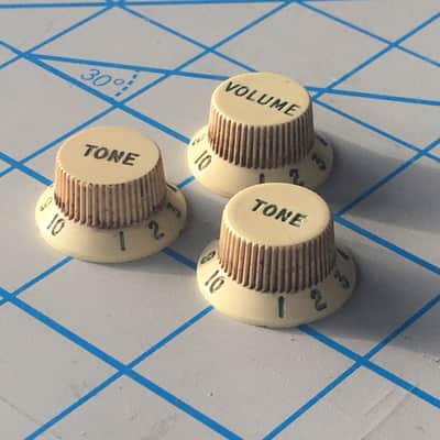 3 Spoke Fender American Vintage Reissue Strat Knobs White Aged Relic Green Fonts image 3