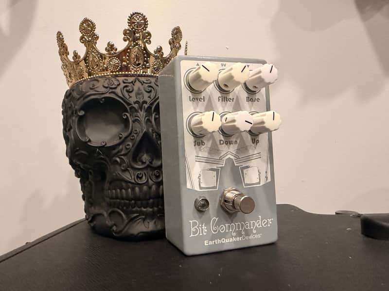 EarthQuaker Devices Bit Commander Analog Octave Synth V2 2017 - Present Various image 1