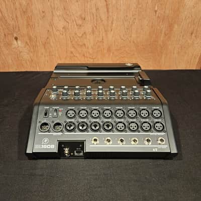 Mackie DL1608 16-Channel Wireless Digital Mixer image 4