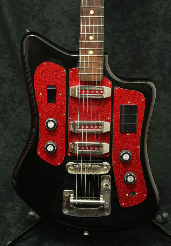 Formanta Solo 2 1980 Black Sparkling Red image 1