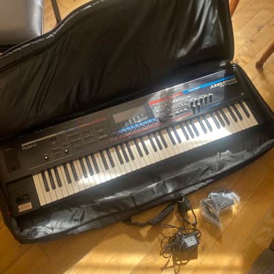 Roland Juno Stage 76-Key 128-Voice Expandable Synthesizer 2008 - Black