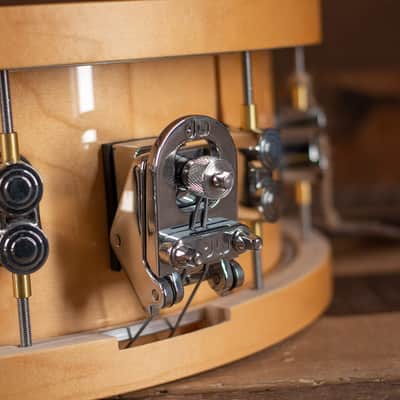 PDP 20-Ply Maple Snare with Wood Hoops and Chrome Hardware 14 x 5.5 in. (PDSN5514NAWH) image 4