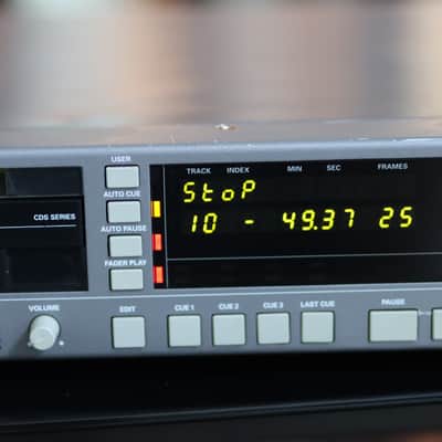 Studer D731 CD Player with famous Philips TDA1547 DAC7 image 9