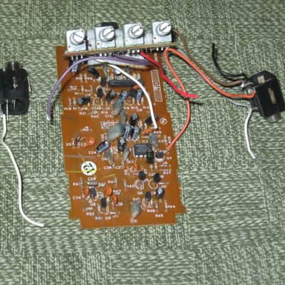 NOT working / For Repair / For parts / AS IS used Boss OS-2 CIRCUIT BOARD with circuit board components and INPUT, OUTPUT, & power jacks (NO: casing, LED, switch, bottom plate, knobs, nuts washers, screws & missing some wires) from around 2007 image 9