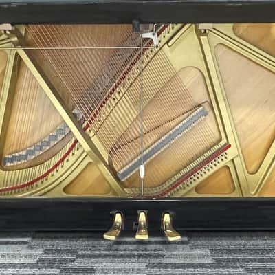 Yamaha Model U30BL 52" Upright Piano 1988 - Polished Ebony image 11