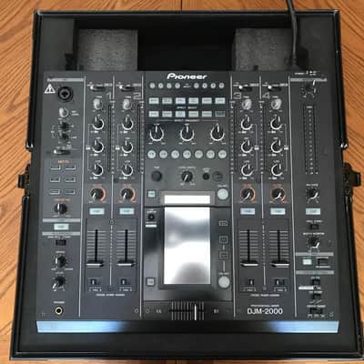 Pioneer DJM-2000 w/ Flight Case image 14