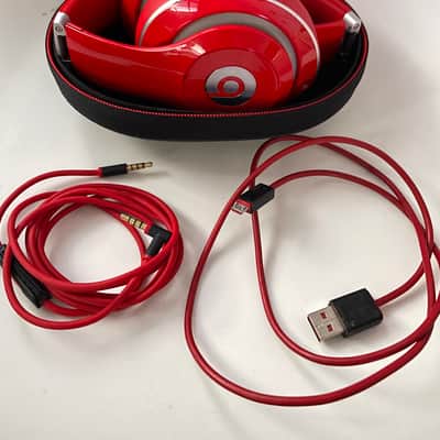 Beats by Dre Studio 2 Wireless with Noise Cancellation - Red image 5