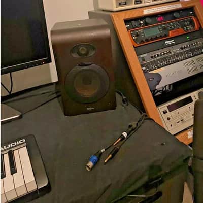 Pair of Focal Shape 65 Studio Monitors – Professional Active Speakers image 2