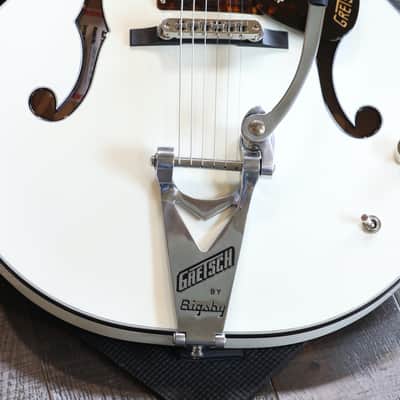 Minty! 2025 Gretsch G6636TDC Richard Fortus Signature White Falcon Semi-Hollow Electric Guitar White + COA OHSC image 6