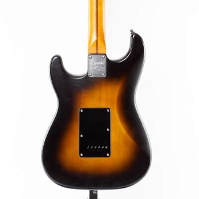 Squier 40th Anniversary Vintage Edition Stratocaster 2022 Satin Wide 2-Colour Sunburst image 6