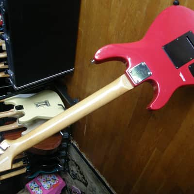 Washburn KC LTD SSH Strat tremolo Maple neck, good condition, rare Red image 10