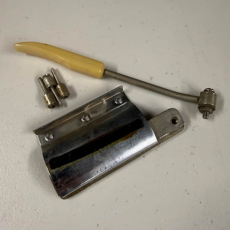 Gibson Maestro Vibrola with Screws Pre 1965 (B-456) image 1