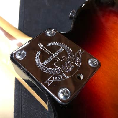 Rare Fender American Standard Telecaster 60th anniversary USA 2011 Sunburst Maple Fretboard + Etui et papiers d'origine image 16