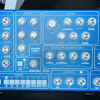 GS Music GS e7 Polyphonic Analog Synthesizer Desktop Module (Blue) image 1