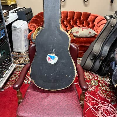 Victoria Dreadnought Hardshell Acoustic Guitar Case Yellow Lined 1960s image 2