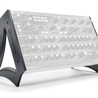 Novation Peak Stand