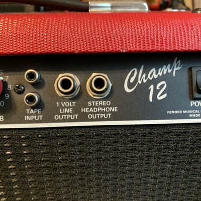 Fender Champ 12 Combo / 18 watt 1/10 inch Fender speaker 1982 - 1986 - Red image 6