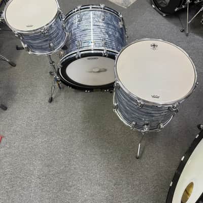 Ludwig Sky Blue Pearl Classic Maple Drum Set image 6