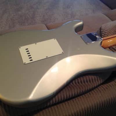 Made in Japan Fender FSR Traditional 50s Stratocaster 2018 - Inca Silver w/ Shoreline Rose Gold Competition Stripe image 10