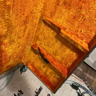 Vintage 60s FENDER HARDSHELL CASE - Mustang, Duo-sonic, Musicmaster, Bronco - Salt & Pepper with Orange lining image 7
