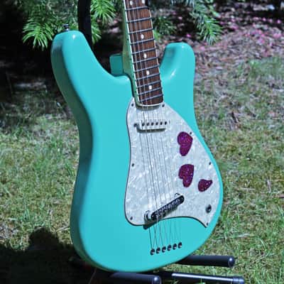 Fender Venus Owned by Courtney Love ex Hole Surf Green 1994 Custom Shop Guitar image 4
