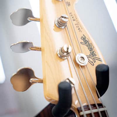 Fender Japan 2025 Collection Traditional 60 Jazz Bass Rw Stardust Pink image 6