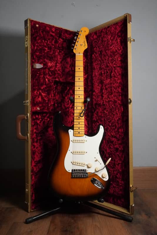 Fender Eric Johnson Signature '54 "Virginia" Stratocaster 2023 - 2-Color Sunburst