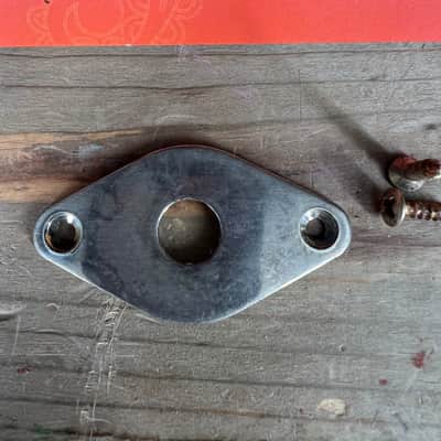 Real Life Relics Aged Nickel Curved Diamond Jack Plate With Screws    [DP6] image 2