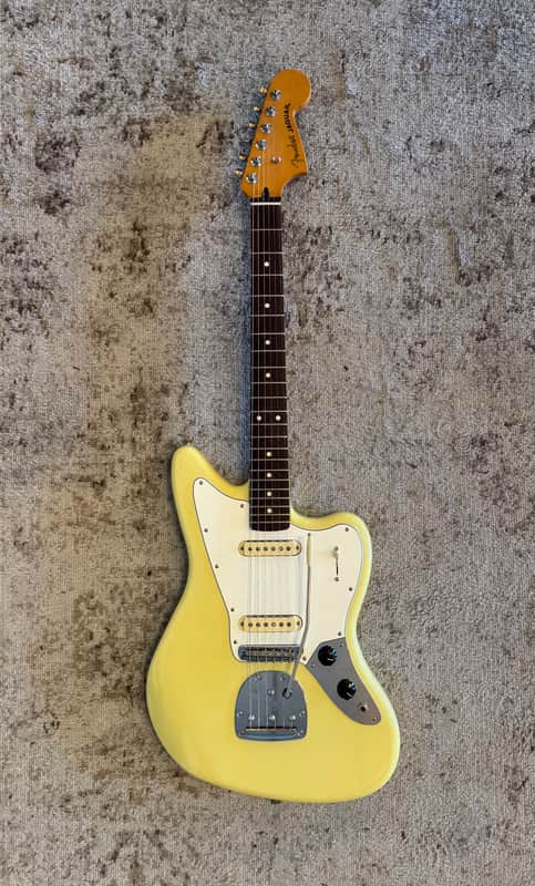 Fender Player II Jaguar 2024 - Present - Hialeah Yellow