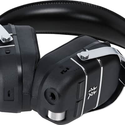 Boss WAZA-AIR Wireless Personal Guitar Amplification System Headphones image 3