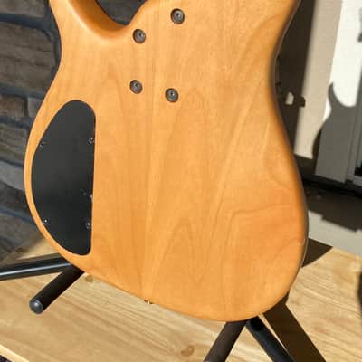 Modulus Graphite Quantum Q5 5-String Bass Guitar, graphite neck image 8