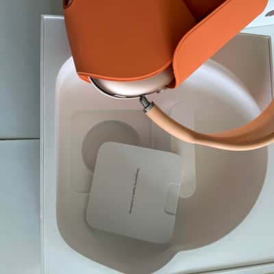 Apple AirPods Max USB-C 2024 - Orange image 3