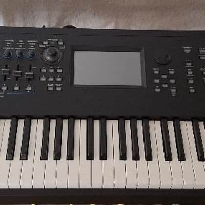 Yamaha MODX8+ 88-Key 16-Voice Synthesizer 2022 - Present - Black